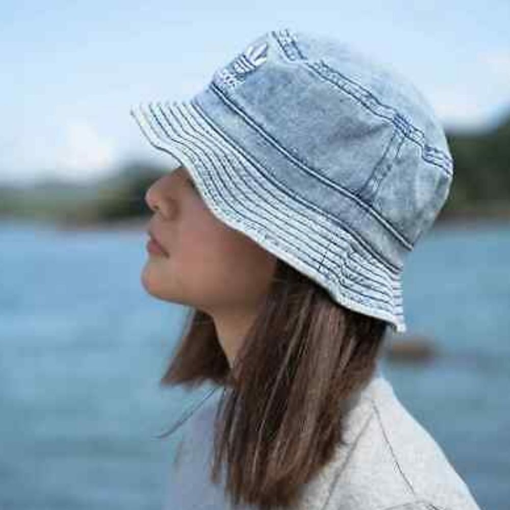 🆕️Adidas denim trefoil Women's stonewashed classic Logo Bucket Hat OS - Picture 3 of 16